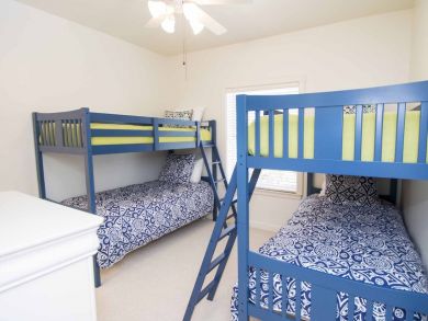 Lovely Four Bedroom Can Sleep Ten Guests.